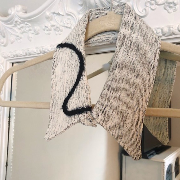 SALE VINTAGE Reconstructed Acid Wash Collar - Picture 3 of 5